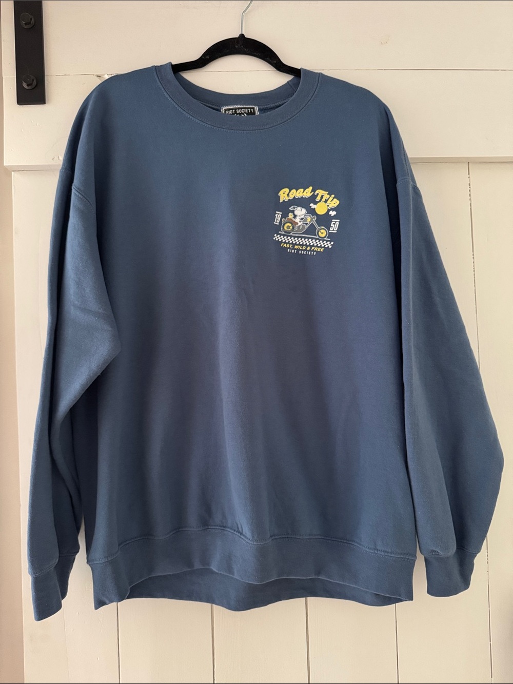 Snoopy Peanuts Riot Society Blue Crewneck Sweatshirt L Large Road Trip